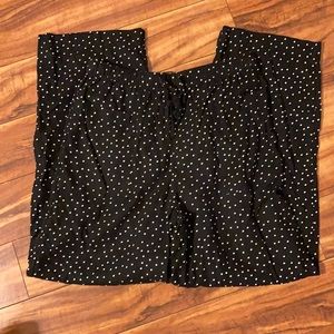Black and white polka dot wide leg linen pants. Size medium. Who What Wear.
